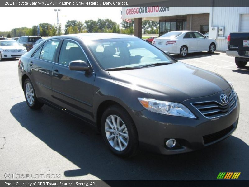 Magnetic Gray Metallic / Dark Charcoal 2011 Toyota Camry XLE V6