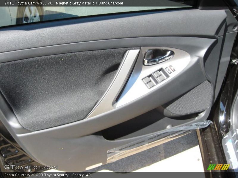 Magnetic Gray Metallic / Dark Charcoal 2011 Toyota Camry XLE V6