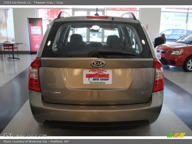 Titanium Gray / Gray 2009 Kia Rondo LX