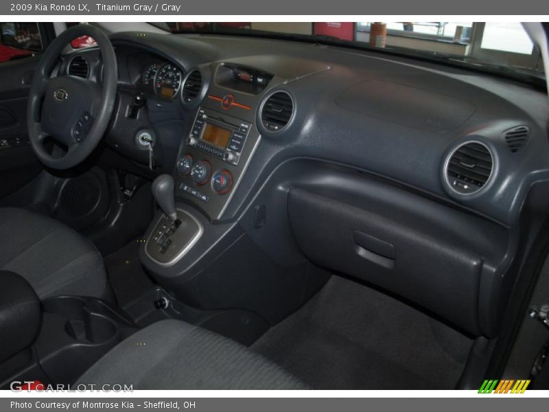 Titanium Gray / Gray 2009 Kia Rondo LX