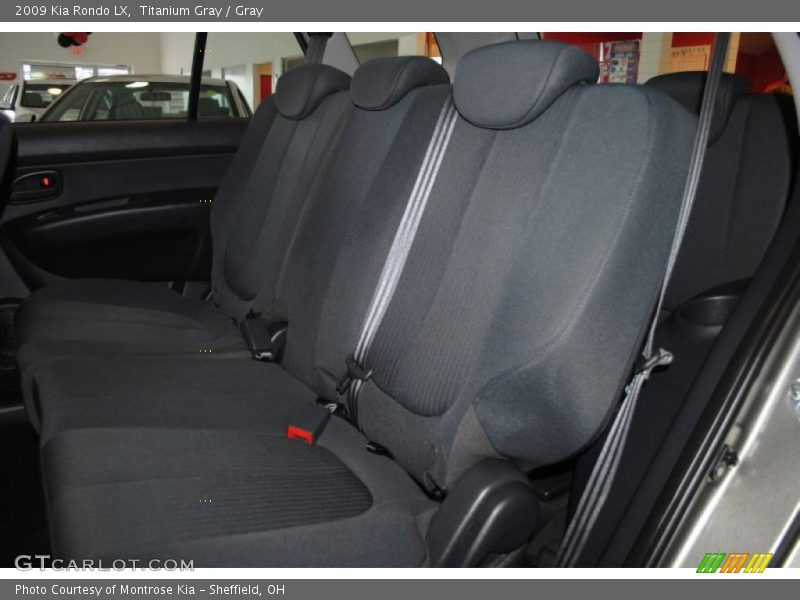 Titanium Gray / Gray 2009 Kia Rondo LX