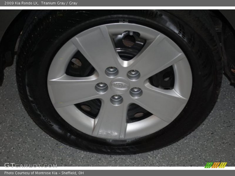 Titanium Gray / Gray 2009 Kia Rondo LX