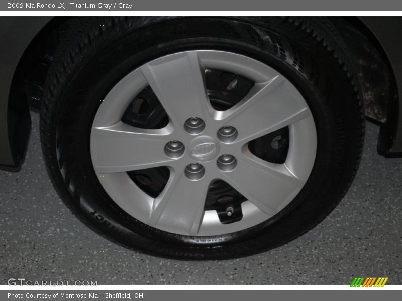 Titanium Gray / Gray 2009 Kia Rondo LX