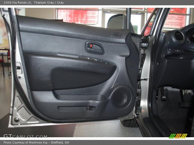 Titanium Gray / Gray 2009 Kia Rondo LX