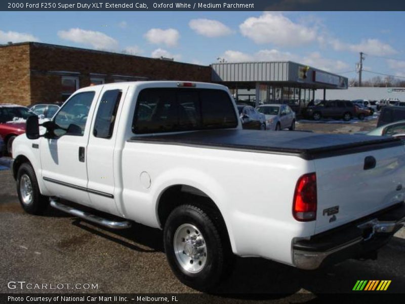 Oxford White / Medium Parchment 2000 Ford F250 Super Duty XLT Extended Cab