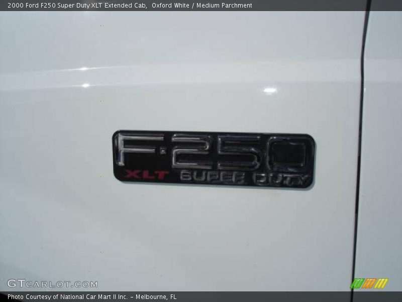 Oxford White / Medium Parchment 2000 Ford F250 Super Duty XLT Extended Cab