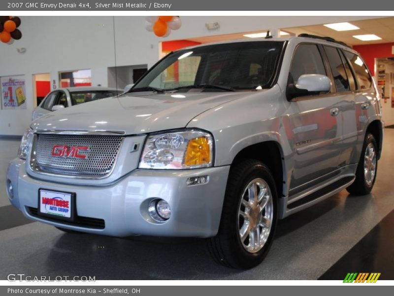 Silver Mist Metallic / Ebony 2007 GMC Envoy Denali 4x4