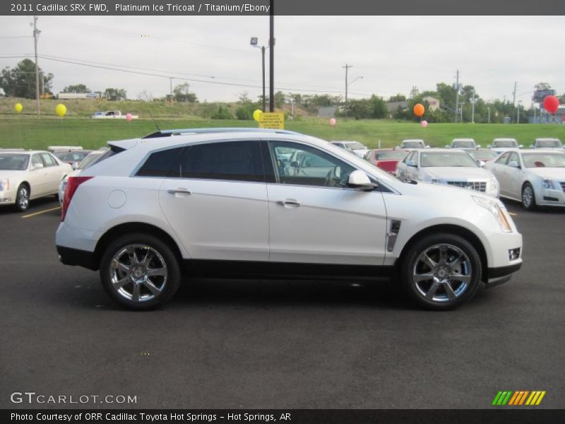 Platinum Ice Tricoat / Titanium/Ebony 2011 Cadillac SRX FWD