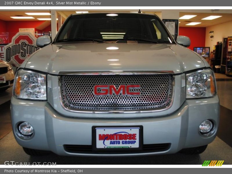 Silver Mist Metallic / Ebony 2007 GMC Envoy Denali 4x4