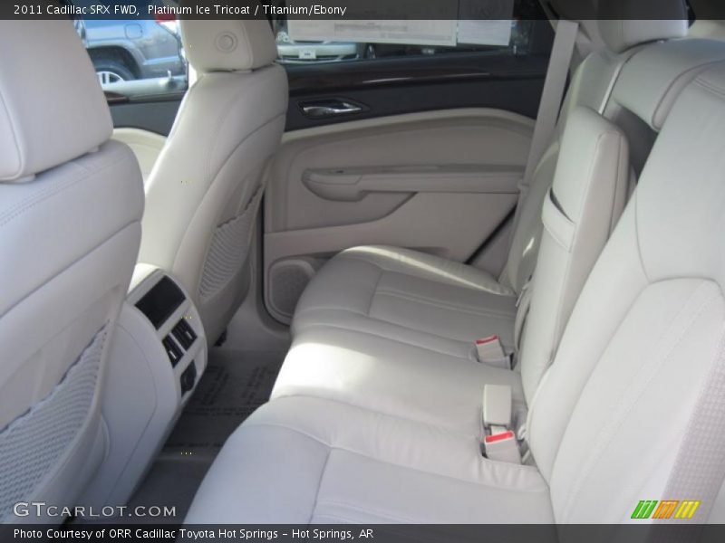 Platinum Ice Tricoat / Titanium/Ebony 2011 Cadillac SRX FWD