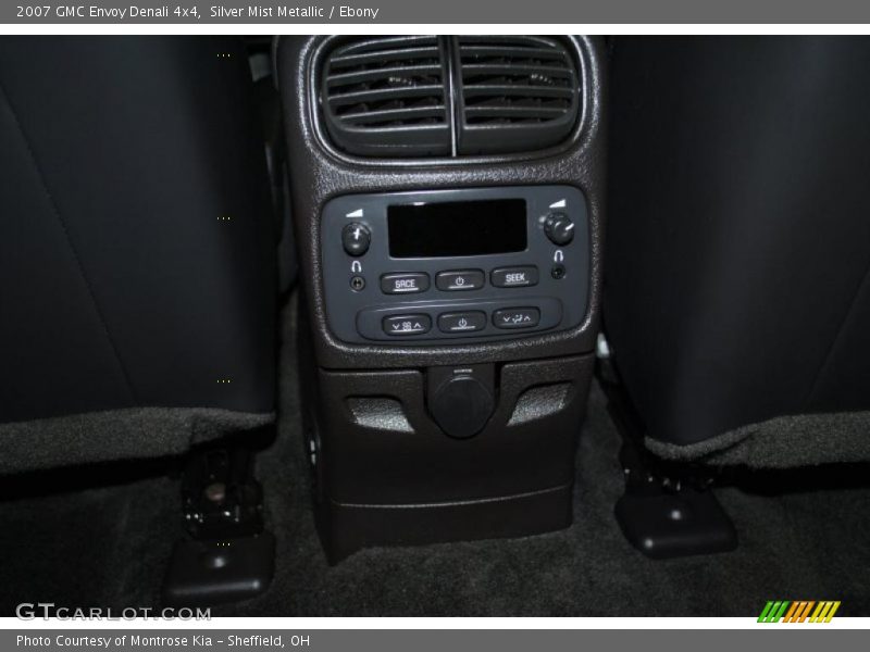 Silver Mist Metallic / Ebony 2007 GMC Envoy Denali 4x4