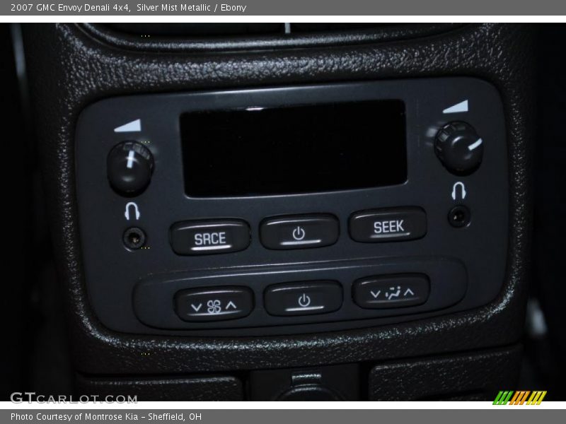 Silver Mist Metallic / Ebony 2007 GMC Envoy Denali 4x4