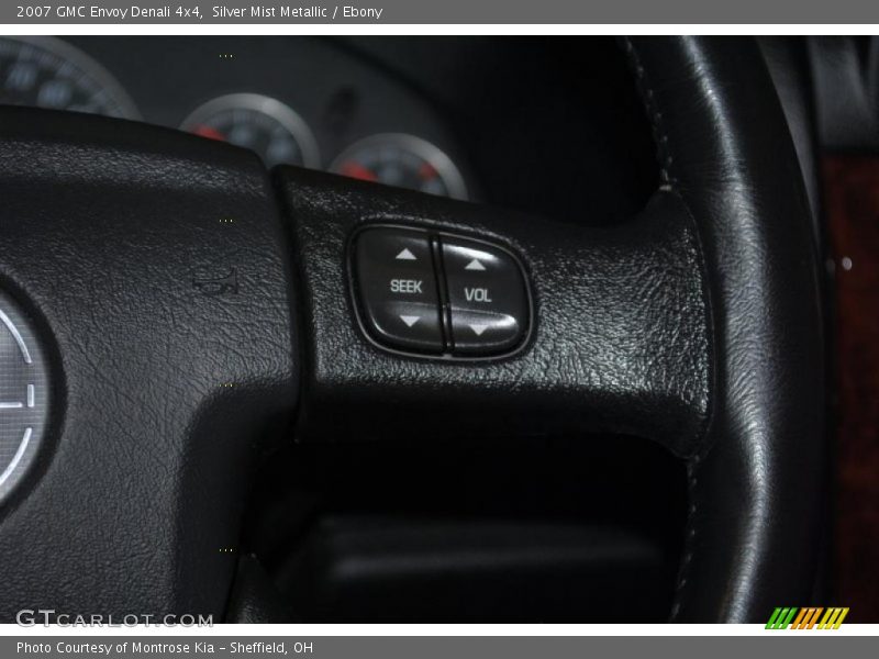 Silver Mist Metallic / Ebony 2007 GMC Envoy Denali 4x4