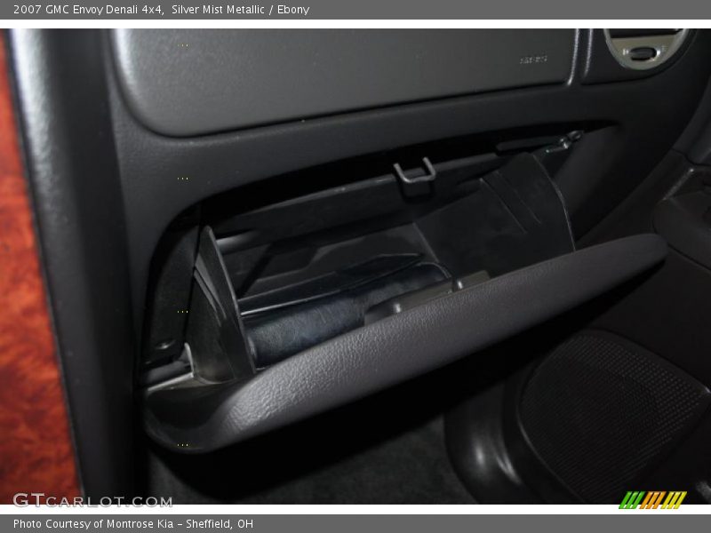 Silver Mist Metallic / Ebony 2007 GMC Envoy Denali 4x4