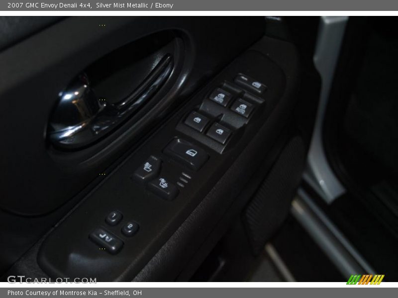 Silver Mist Metallic / Ebony 2007 GMC Envoy Denali 4x4