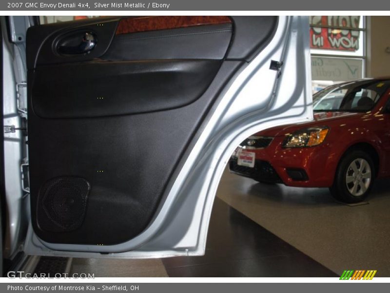 Silver Mist Metallic / Ebony 2007 GMC Envoy Denali 4x4