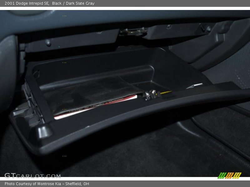 Black / Dark Slate Gray 2001 Dodge Intrepid SE