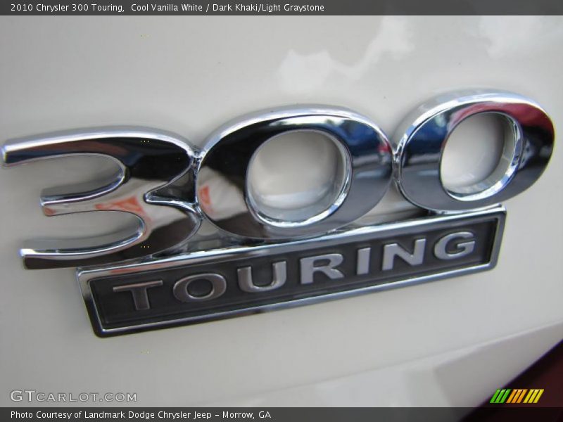 Cool Vanilla White / Dark Khaki/Light Graystone 2010 Chrysler 300 Touring