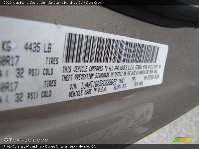 Light Sandstone Metallic / Dark Slate Gray 2010 Jeep Patriot Sport