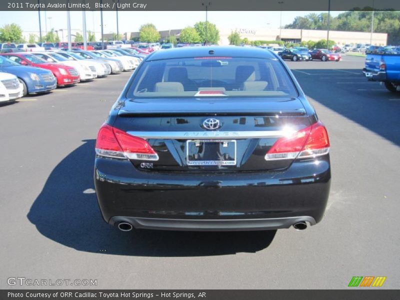 Black / Light Gray 2011 Toyota Avalon Limited
