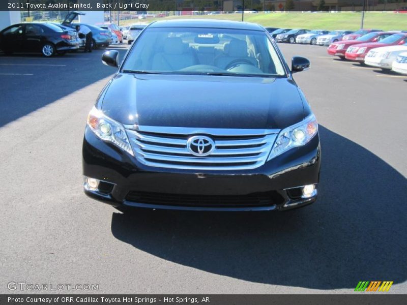 Black / Light Gray 2011 Toyota Avalon Limited