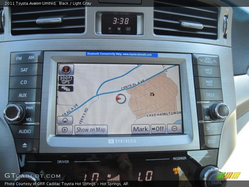 Black / Light Gray 2011 Toyota Avalon Limited