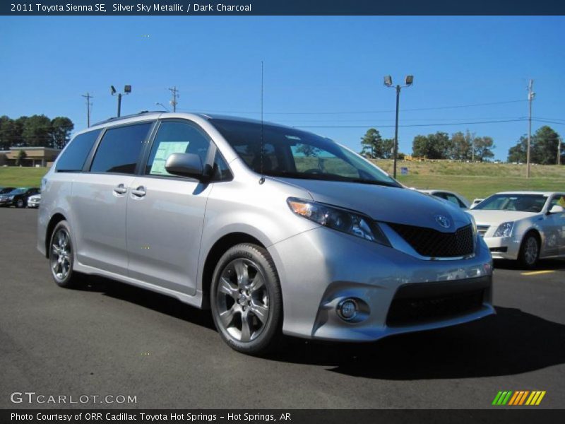 Silver Sky Metallic / Dark Charcoal 2011 Toyota Sienna SE