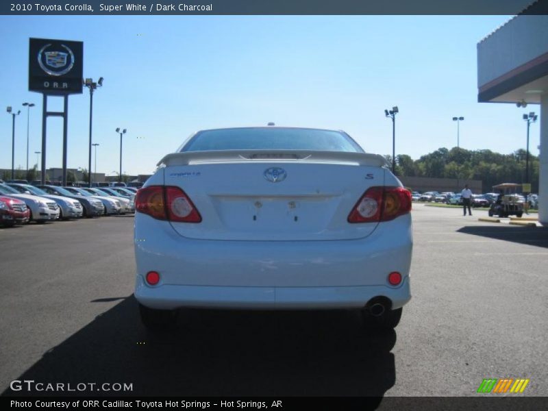 Super White / Dark Charcoal 2010 Toyota Corolla