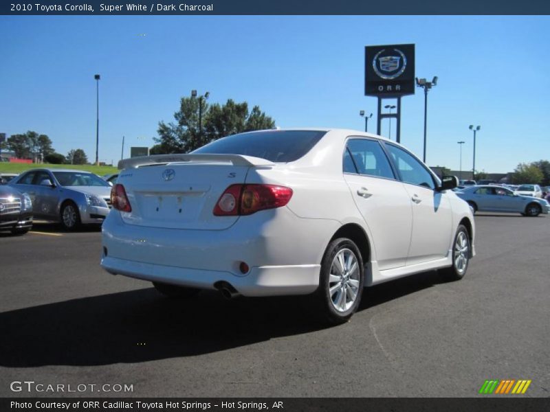 Super White / Dark Charcoal 2010 Toyota Corolla