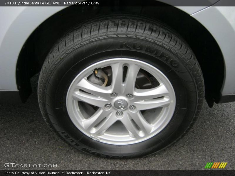 Radiant Silver / Gray 2010 Hyundai Santa Fe GLS 4WD