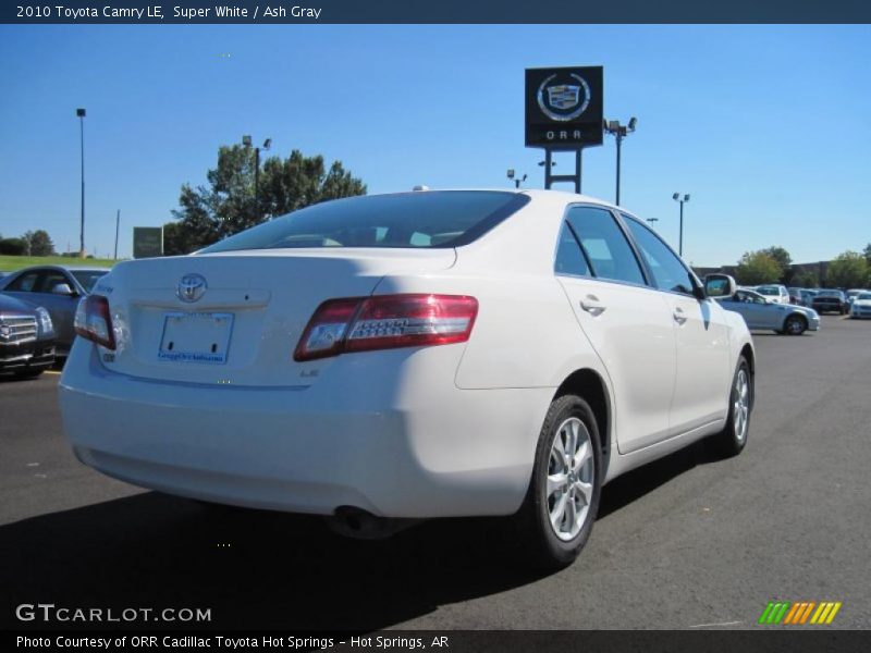 Super White / Ash Gray 2010 Toyota Camry LE