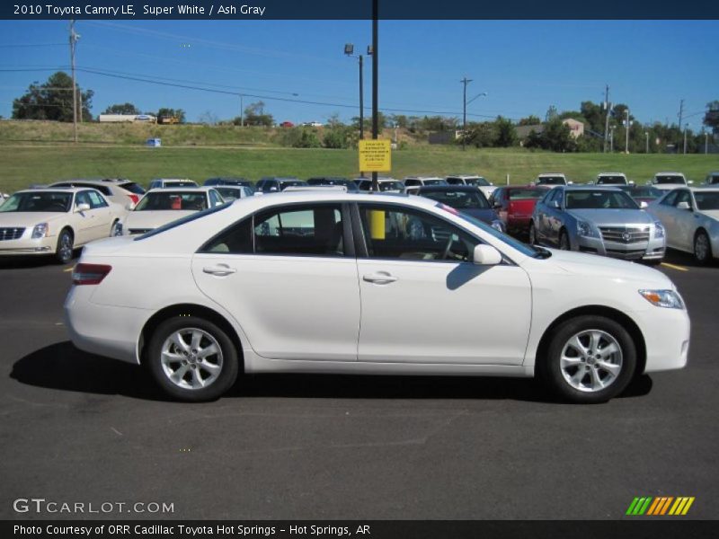 Super White / Ash Gray 2010 Toyota Camry LE