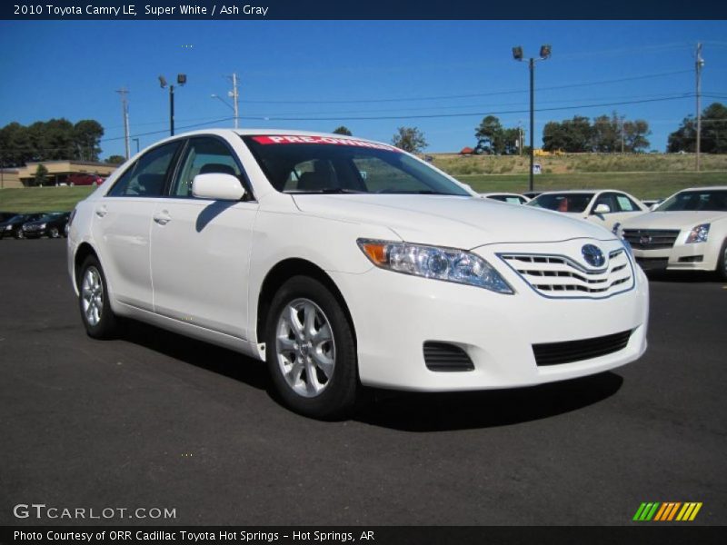 Super White / Ash Gray 2010 Toyota Camry LE