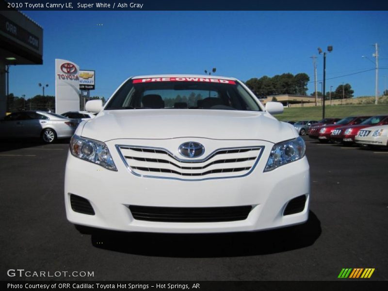 Super White / Ash Gray 2010 Toyota Camry LE