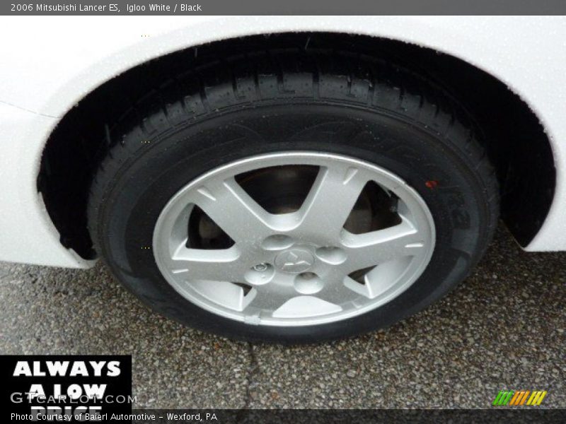 Igloo White / Black 2006 Mitsubishi Lancer ES