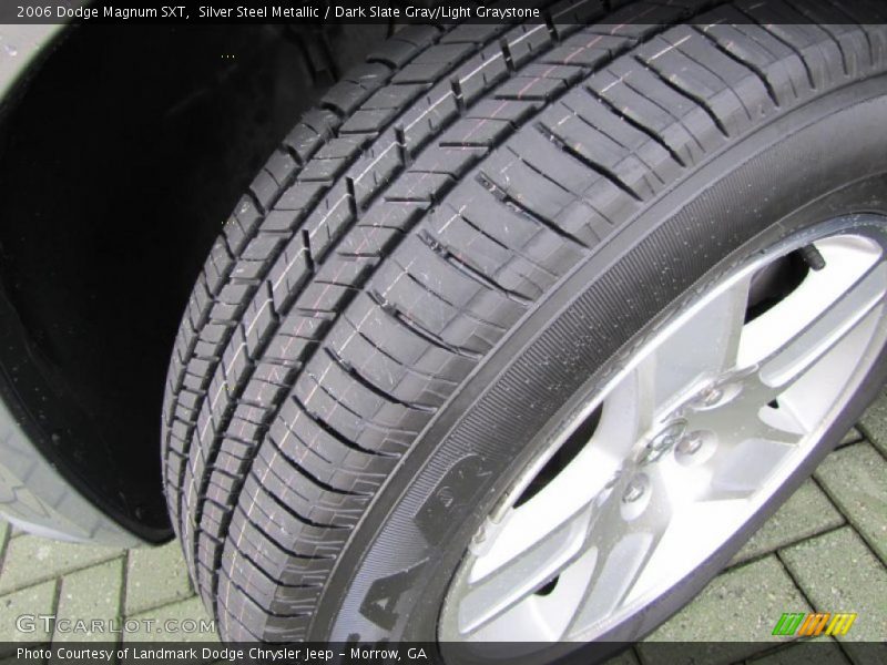 Silver Steel Metallic / Dark Slate Gray/Light Graystone 2006 Dodge Magnum SXT