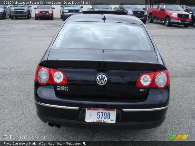 Deep Black / Black 2010 Volkswagen Passat Komfort Sedan