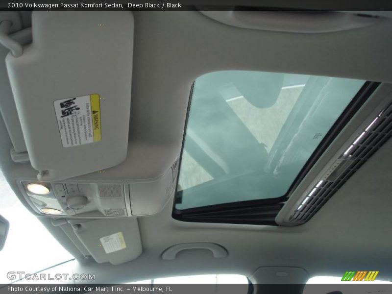 Deep Black / Black 2010 Volkswagen Passat Komfort Sedan