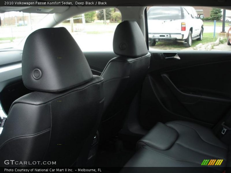 Deep Black / Black 2010 Volkswagen Passat Komfort Sedan