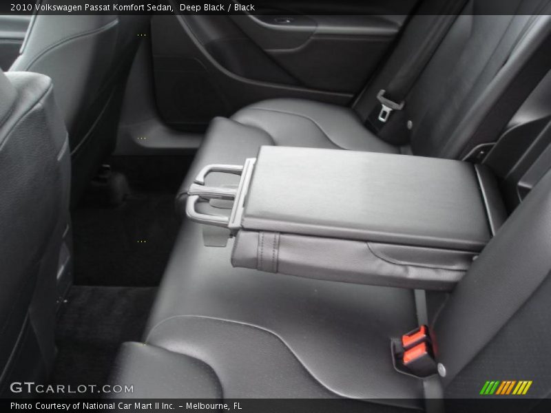 Deep Black / Black 2010 Volkswagen Passat Komfort Sedan
