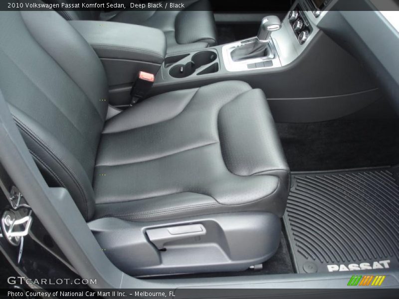 Deep Black / Black 2010 Volkswagen Passat Komfort Sedan
