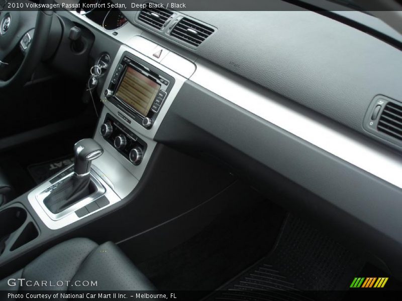 Deep Black / Black 2010 Volkswagen Passat Komfort Sedan