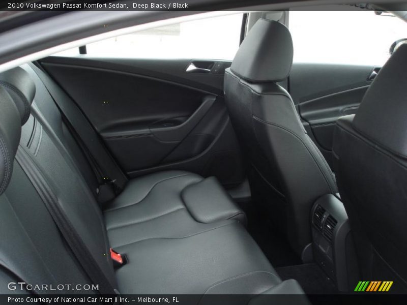 Deep Black / Black 2010 Volkswagen Passat Komfort Sedan