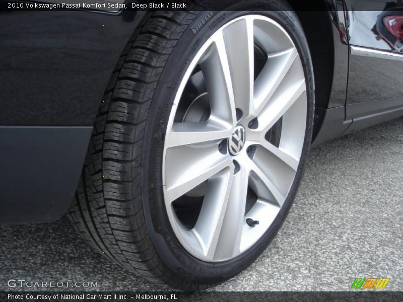 Deep Black / Black 2010 Volkswagen Passat Komfort Sedan