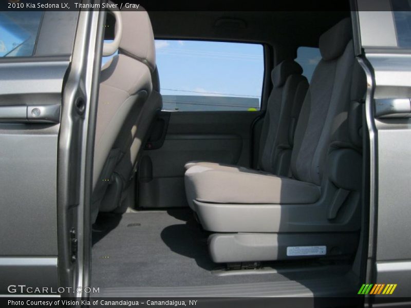 Titanium Silver / Gray 2010 Kia Sedona LX