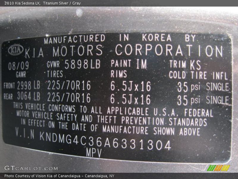 Titanium Silver / Gray 2010 Kia Sedona LX