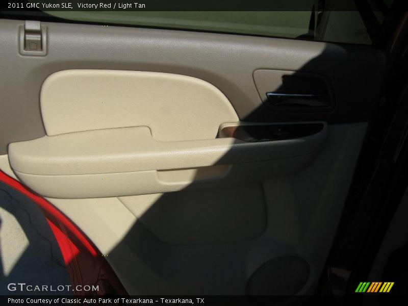 Victory Red / Light Tan 2011 GMC Yukon SLE