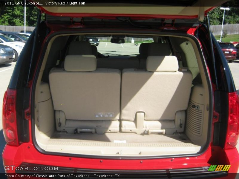 Victory Red / Light Tan 2011 GMC Yukon SLE