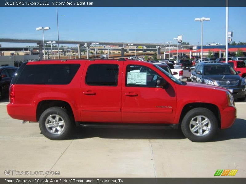 Victory Red / Light Tan 2011 GMC Yukon XL SLE