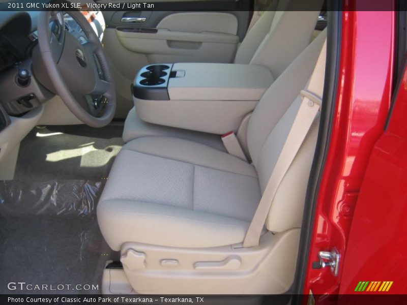 Victory Red / Light Tan 2011 GMC Yukon XL SLE